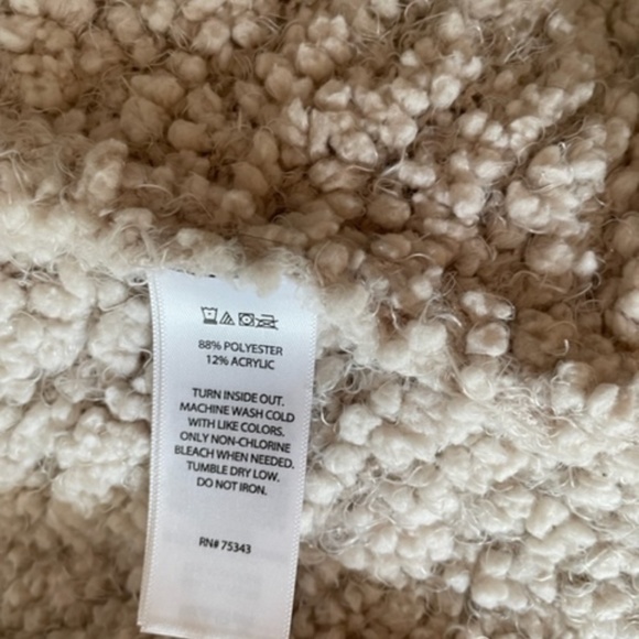 Rachel Zoe Popcorn Balloon Oversized Fall Cardigan - Picture 4 of 4